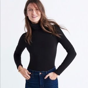 *Sold* Madewell turtleneck bodysuit XS Black
